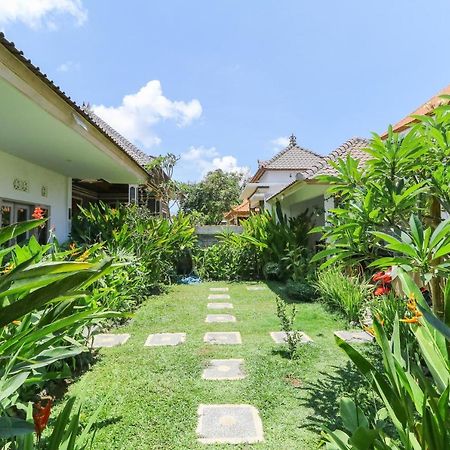 Karan Homestay Canggu Exteriör bild