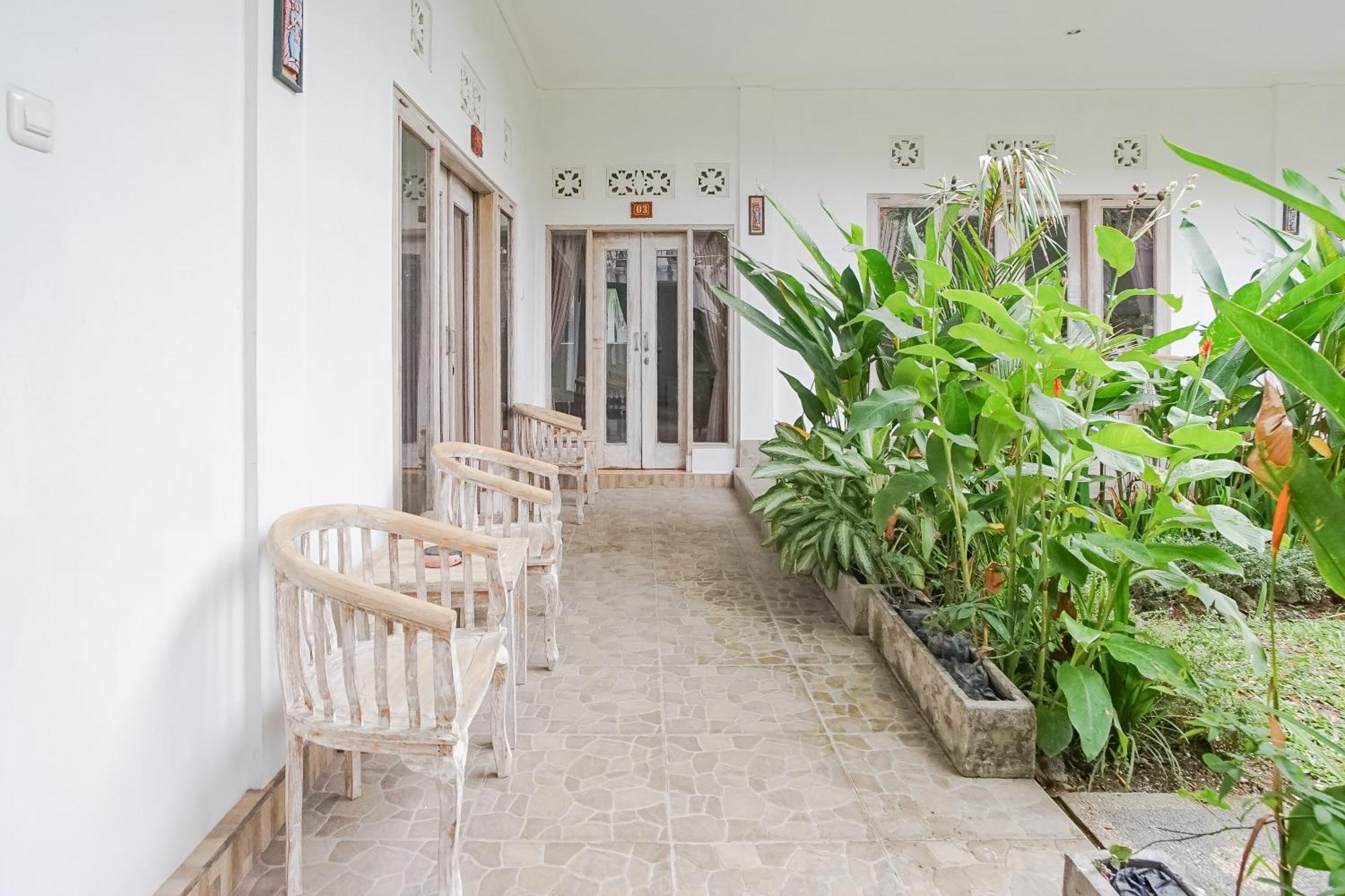 Karan Homestay Canggu Exteriör bild